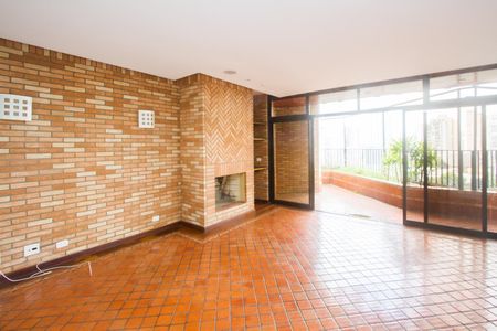 Apartamento à venda com 270m², 3 quartos e 4 vagas