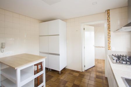 Apartamento à venda com 270m², 3 quartos e 4 vagas