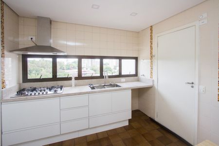 Apartamento à venda com 270m², 3 quartos e 4 vagas