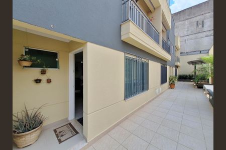 Casa de condomínio à venda com 116m², 3 quartos e 1 vagaEntrada