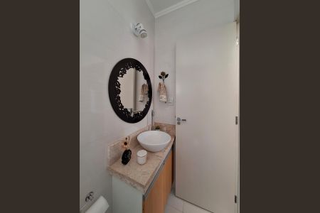 Casa de condomínio à venda com 116m², 3 quartos e 1 vagaBanheiro