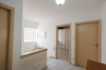 Casa para alugar com 131m², 3 quartos e 2 vagas Casa para alugar com 131m², 3 quartos e 2 vagasHall social