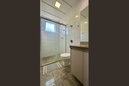 Apartamento à venda com 70m², 2 quartos e 2 vagasBanheiro 