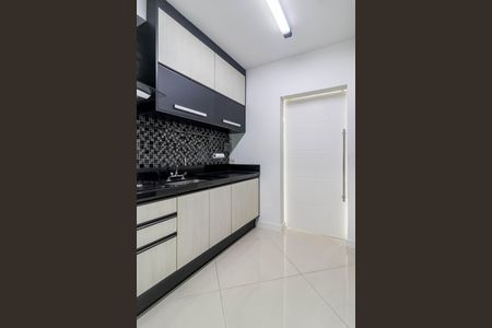 Apartamento à venda com 95m², 2 quartos e 2 vagasCozinha