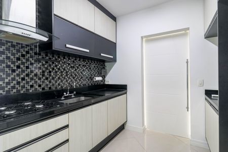 Apartamento à venda com 95m², 2 quartos e 2 vagasCozinha