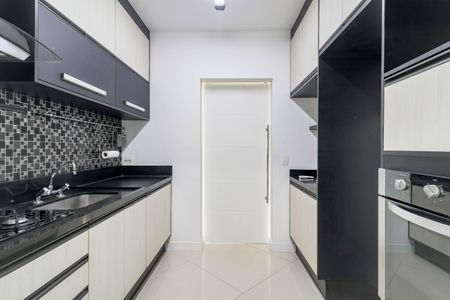 Apartamento à venda com 95m², 2 quartos e 2 vagasCozinha
