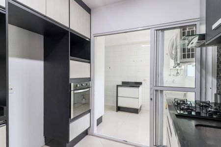 Apartamento à venda com 95m², 2 quartos e 2 vagasCozinha