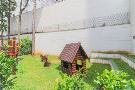 Apartamento à venda com 95m², 2 quartos e 2 vagasÁrea comum - Playground
