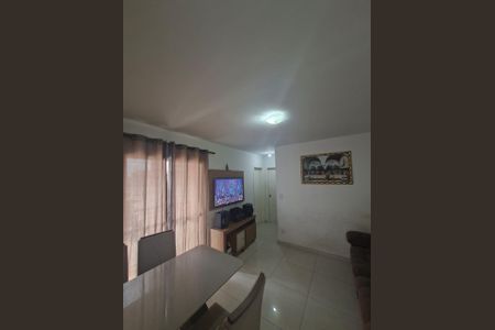 Apartamento à venda com 2 quartos, 45m² em Vila Carmosina, São Paulo