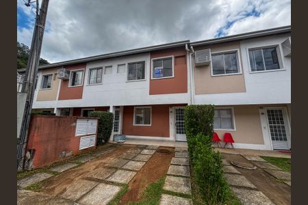 Casa de condomínio à venda com 83m², 3 quartos e 2 vagasFachada