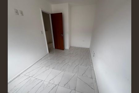 Casa de condomínio à venda com 83m², 3 quartos e 2 vagasSuíte