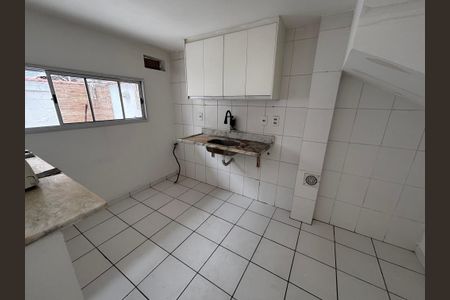 Casa de condomínio à venda com 83m², 3 quartos e 2 vagasCozinha