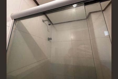 Casa de condomínio à venda com 83m², 3 quartos e 2 vagasBanheiro