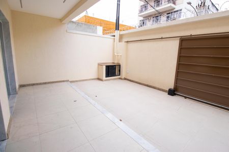 Casa à venda com 200m², 4 quartos e 1 vaga