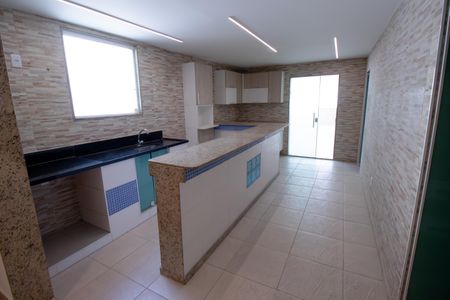 Casa à venda com 200m², 4 quartos e 1 vaga