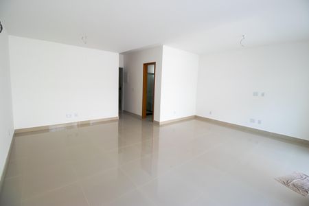 Casa para alugar com 4 quartos, 200m² em Vila da Penha, Rio de Janeiro