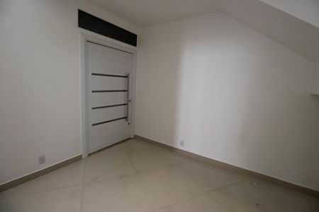 Casa à venda com 200m², 4 quartos e 1 vaga