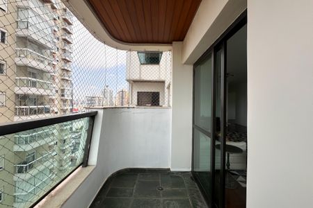 Apartamento à venda com 240m², 4 quartos e 3 vagas Apartamento à venda com 240m², 4 quartos e 3 vagasSacada 1
