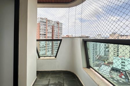 Apartamento à venda com 240m², 4 quartos e 3 vagas Apartamento à venda com 240m², 4 quartos e 3 vagasSacada 1