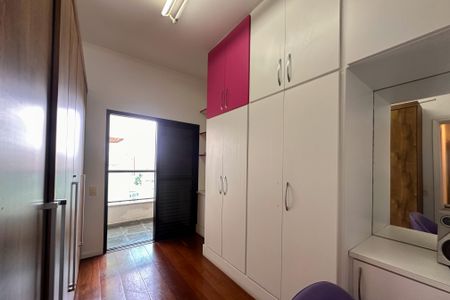 Apartamento à venda com 240m², 4 quartos e 3 vagas Apartamento à venda com 240m², 4 quartos e 3 vagasQuarto 2
