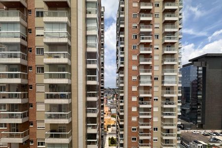 Apartamento à venda com 240m², 4 quartos e 3 vagas Apartamento à venda com 240m², 4 quartos e 3 vagasVista da Sacada da Suíte 1