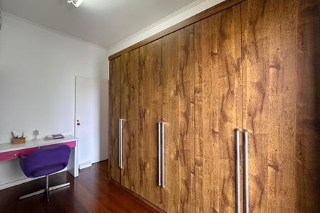 Apartamento à venda com 240m², 4 quartos e 3 vagas Apartamento à venda com 240m², 4 quartos e 3 vagasQuarto 2