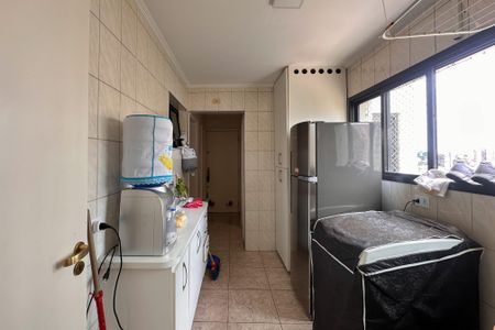 Apartamento à venda com 240m², 4 quartos e 3 vagas Apartamento à venda com 240m², 4 quartos e 3 vagasÁrea de Serviço