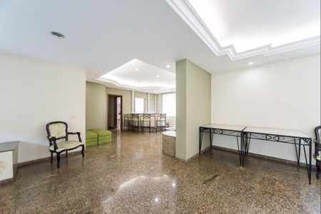 Apartamento à venda com 240m², 4 quartos e 3 vagas Apartamento à venda com 240m², 4 quartos e 3 vagasÁrea comum - Salão de festas