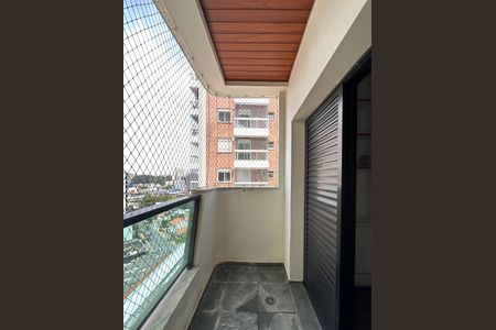 Apartamento à venda com 240m², 4 quartos e 3 vagas Apartamento à venda com 240m², 4 quartos e 3 vagasSacada do Quarto 2