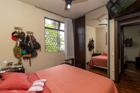 Apartamento à venda com 102m², 3 quartos e 2 vagasQuarto 2