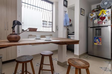 Apartamento à venda com 102m², 3 quartos e 2 vagasCozinha