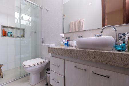 Apartamento à venda com 102m², 3 quartos e 2 vagasBanheiro da Suíte