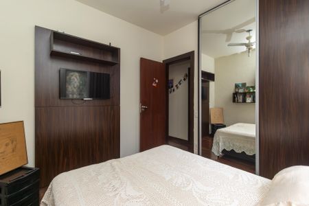 Apartamento à venda com 102m², 3 quartos e 2 vagasQuarto 1