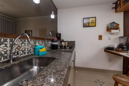 Apartamento à venda com 102m², 3 quartos e 2 vagasCozinha