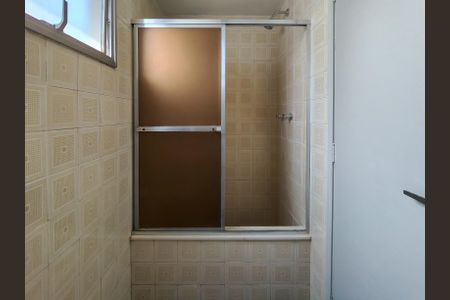 Apartamento à venda com 77m², 2 quartos e 1 vagaBanheiro da Suíte