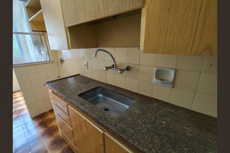 Apartamento à venda com 77m², 2 quartos e 1 vagaCozinha