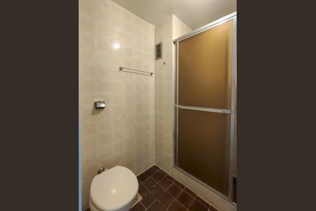 Apartamento à venda com 77m², 2 quartos e 1 vagaBanheiro Corredor