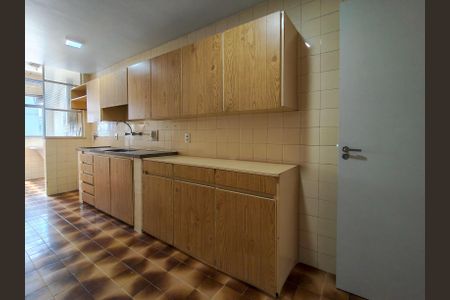 Apartamento à venda com 77m², 2 quartos e 1 vagaCozinha