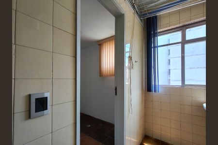 Apartamento à venda com 77m², 2 quartos e 1 vagaÁrea de Serviço