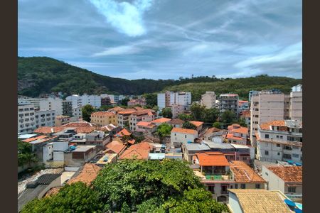 Apartamento à venda com 77m², 2 quartos e 1 vagaVista da Suíte