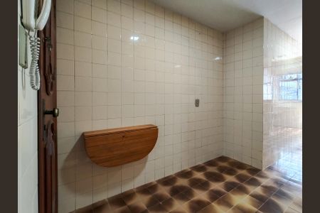 Apartamento à venda com 77m², 2 quartos e 1 vagaCozinha