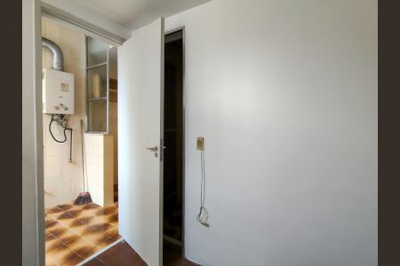 Apartamento à venda com 77m², 2 quartos e 1 vagaQuarto de Serviço