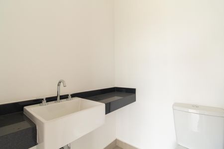 Studio para alugar com 32m², 0 quarto e sem vaga Studio para alugar com 32m², 0 quarto e sem vagaBanheiro