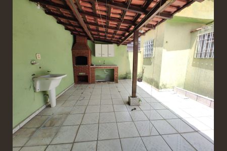 Casa à venda com 80m², 2 quartos e 2 vagasFoto 05