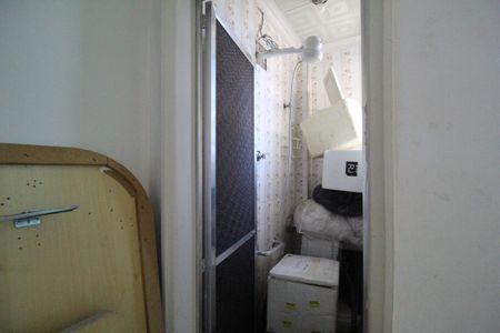 Apartamento para alugar com 75m², 2 quartos e 1 vagaÁrea de serviço - Banheiro