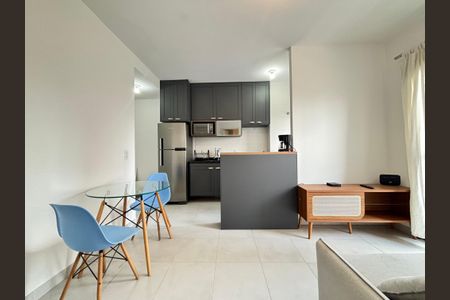 Sala de apartamento à venda com 2 quartos, 42m² em Vila Olímpia, São Paulo