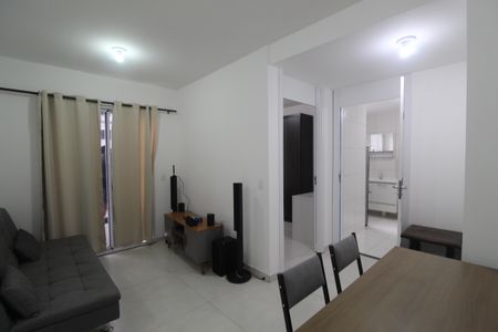 Sala de apartamento para alugar com 1 quarto, 75m² em Taquara, Rio de Janeiro
