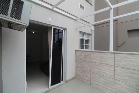 Apartamento para alugar com 75m², 1 quarto e 1 vagaVaranda