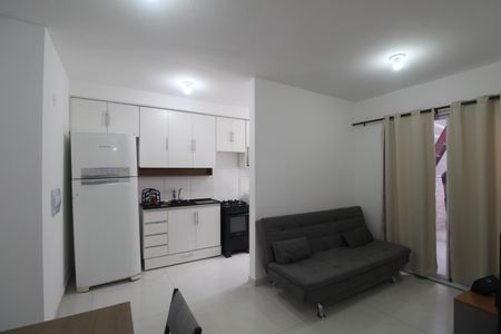 Sala de apartamento para alugar com 1 quarto, 75m² em Taquara, Rio de Janeiro