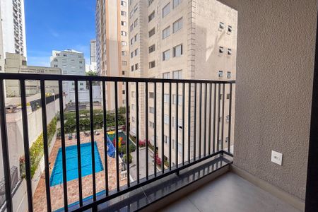 Sacada de apartamento para alugar com 1 quarto, 40m² em Sumarezinho, São Paulo